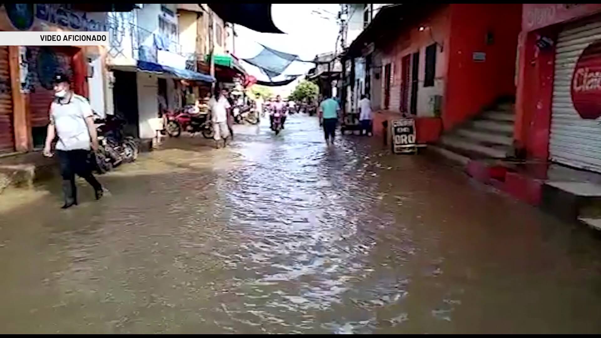 Estragos: río Cauca superó la barrera de contención