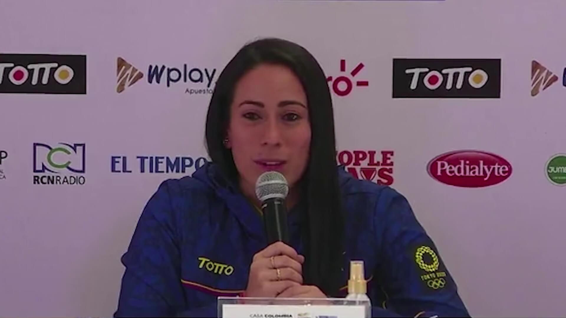 Mariana y Carlos regresaron al país con sus medallas