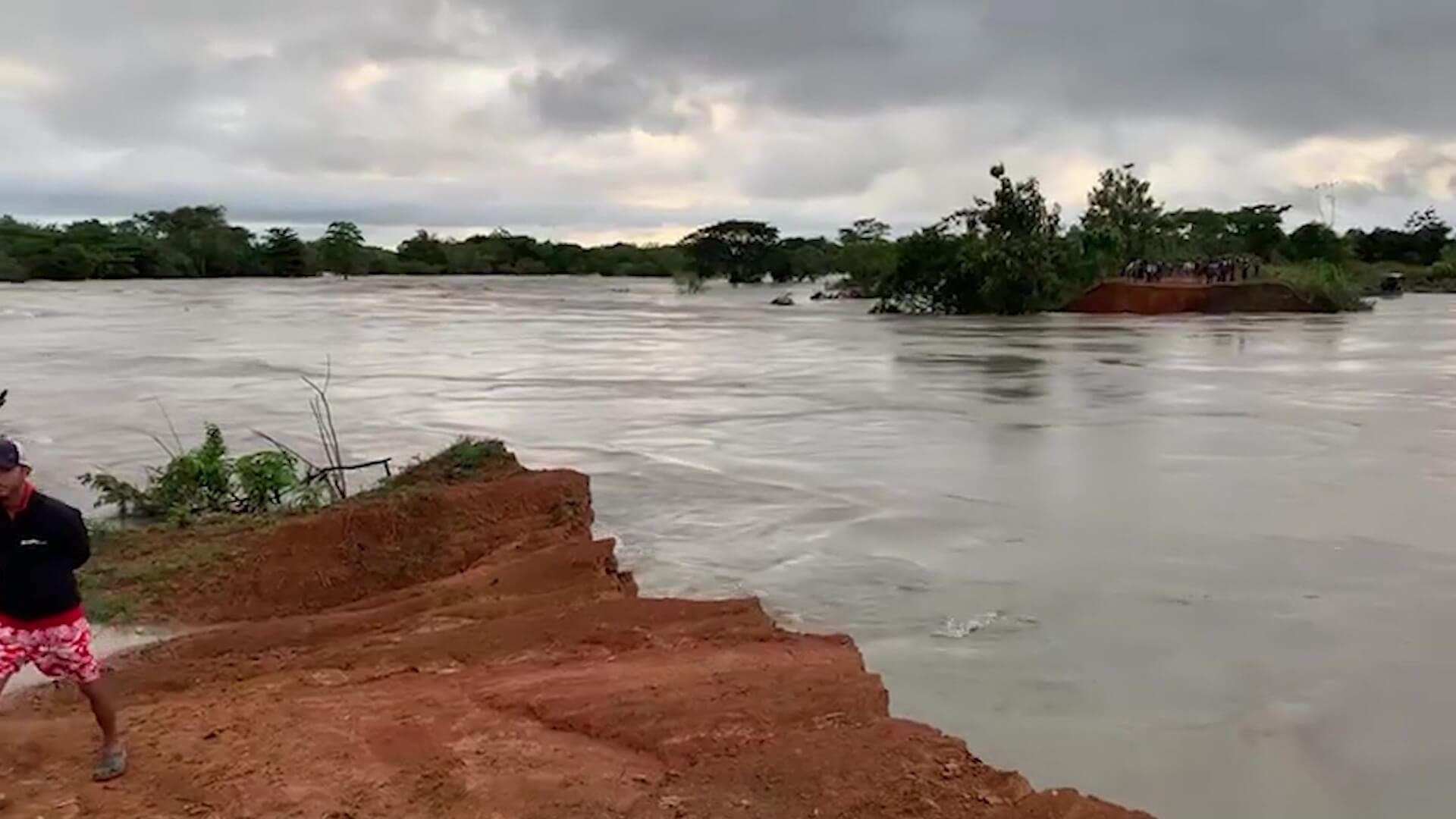 Preocupación por la ruptura de un jarillón y fuertes lluvias