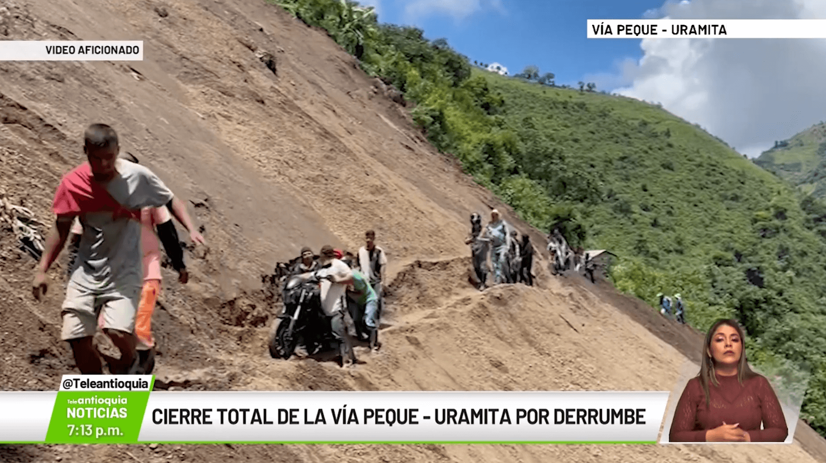 Cierre total de la vía Peque- Uramita por derrumbe