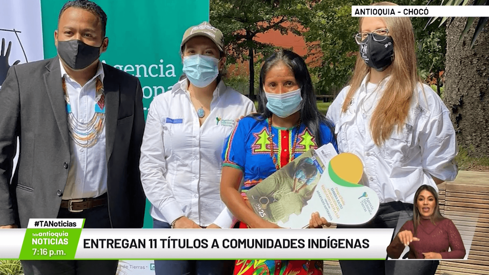 Entregan 11 títulos a comunidades indígenas