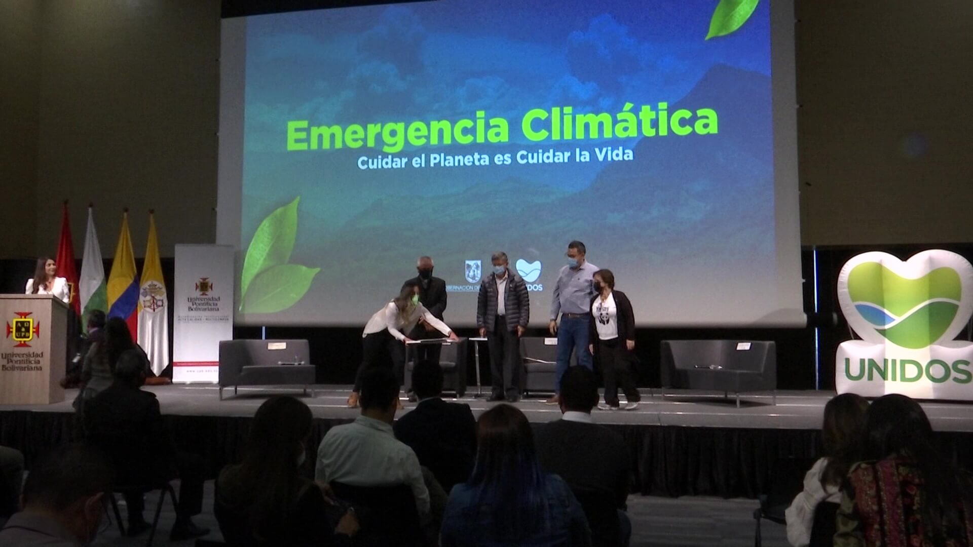 Alcaldes prometen acciones contra cambio climático