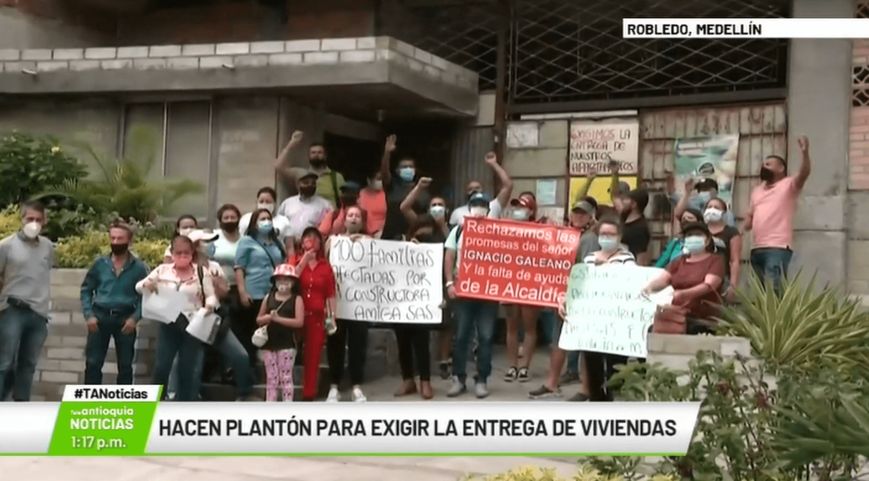 Hacen plantón para exigir la entrega de viviendas