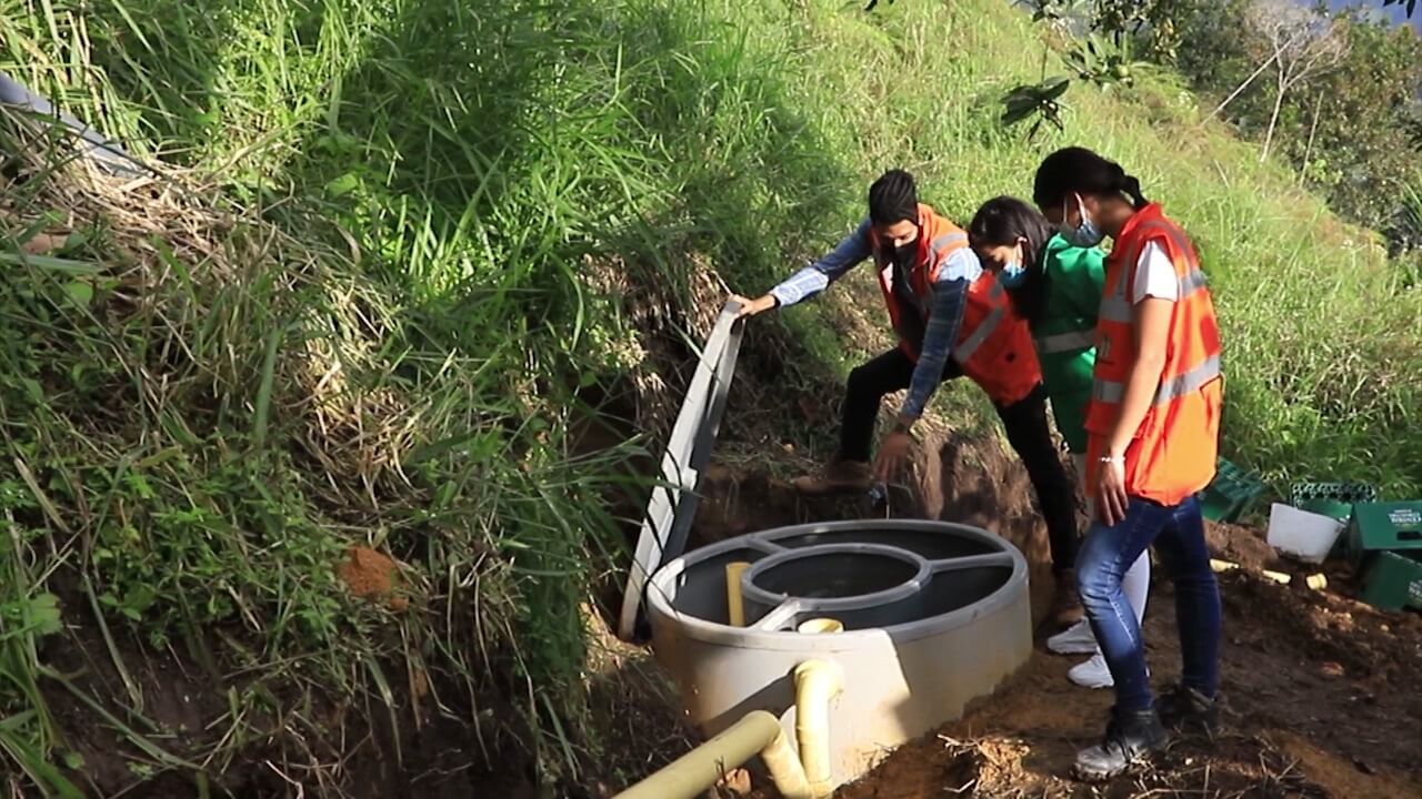 Inició la instalación de 80 pozos sépticos en San S. de Palmitas