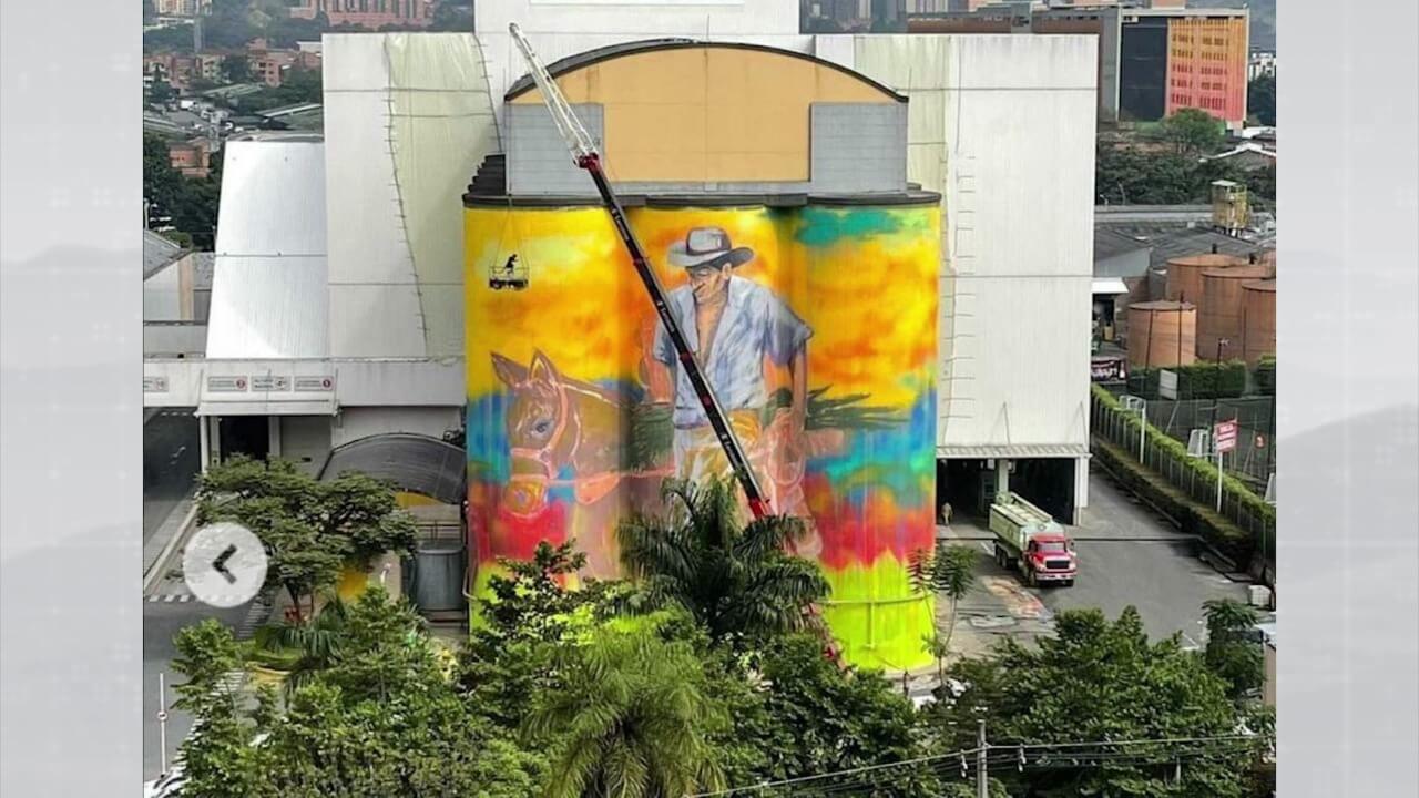 Mural fue entregado como homenaje al campesino