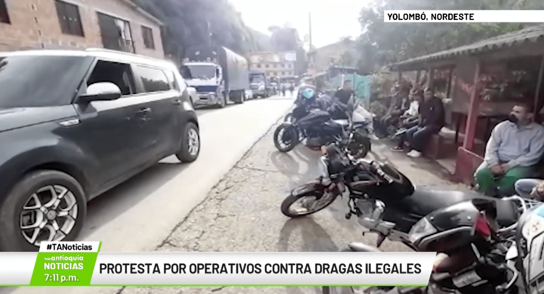 Protesta por operativos contra dragas ilegales