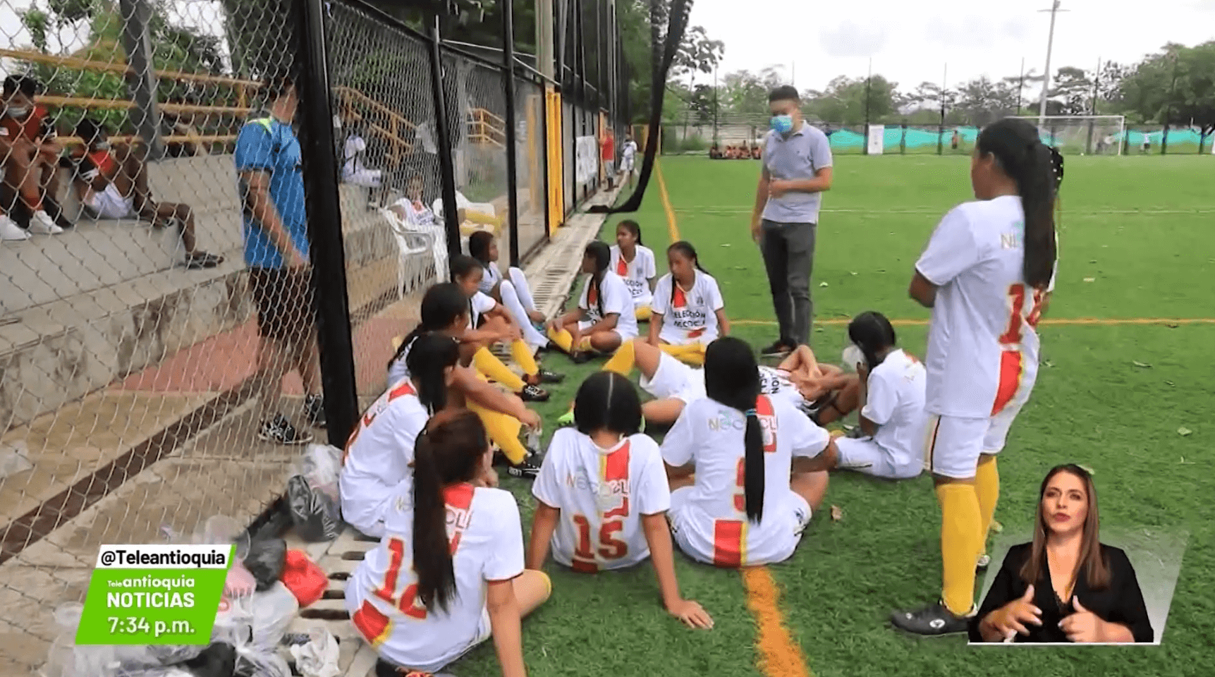 Dos mil jóvenes participan en los Intercolegiados