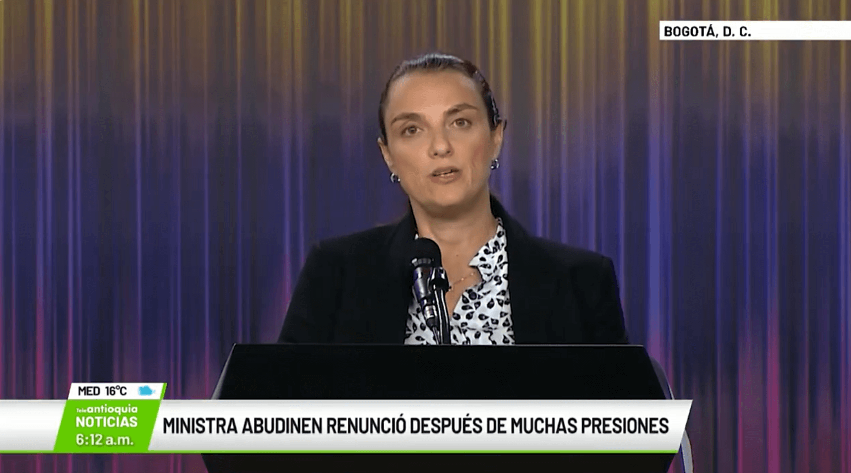 Ministra Abudinen renunció después de muchas presiones