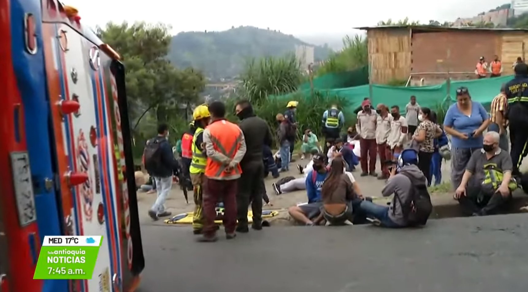 Accidente de bus en sector Robledo, La Campiña