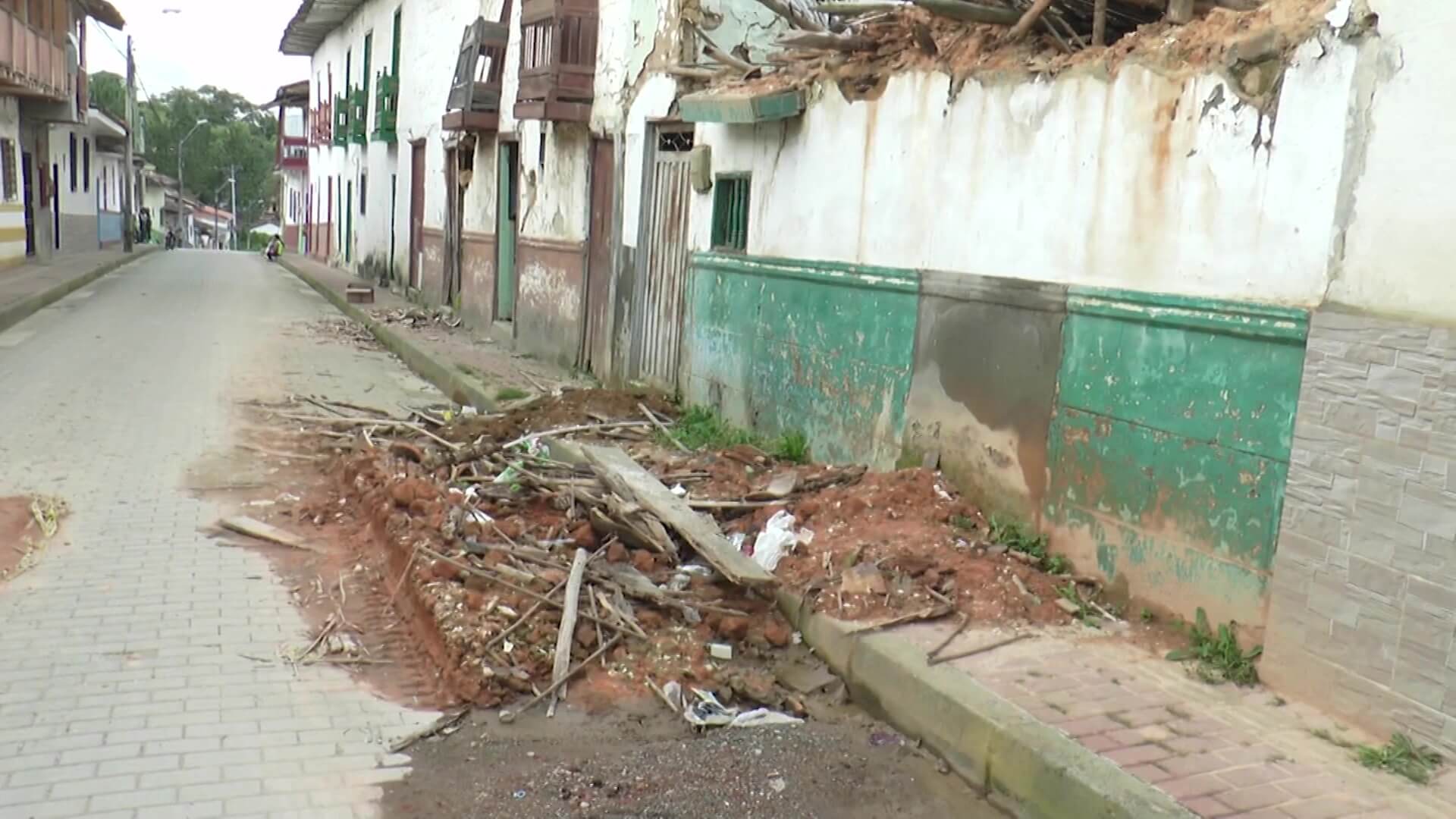 Centro histórico abejorraleño se está cayendo a pedazos