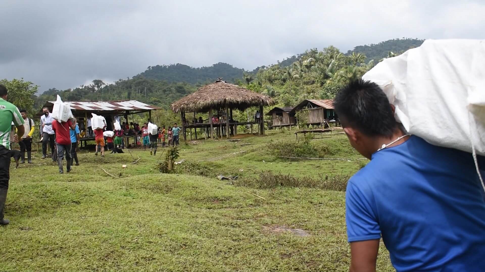 Comunidades indígenas recibieron ayuda humanitaria