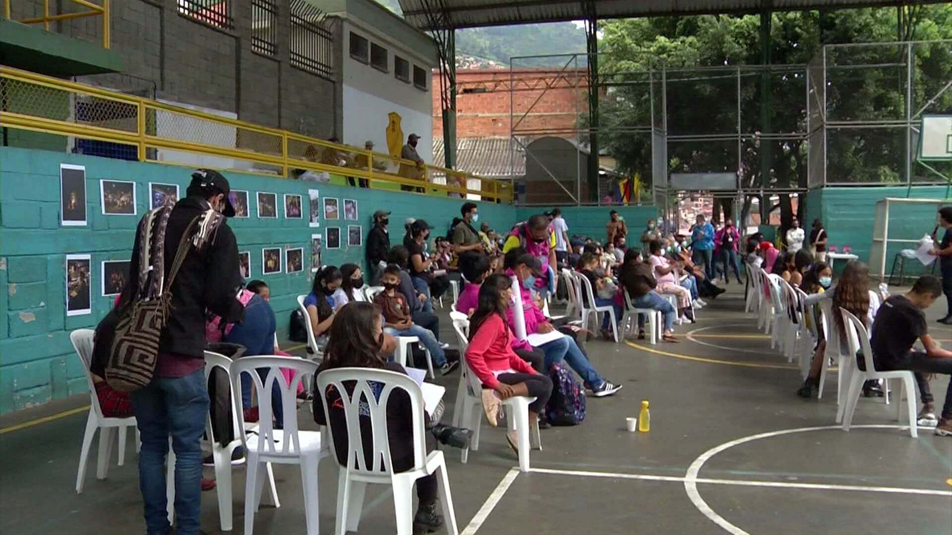 Diálogo por la Paz en las 16 comunas