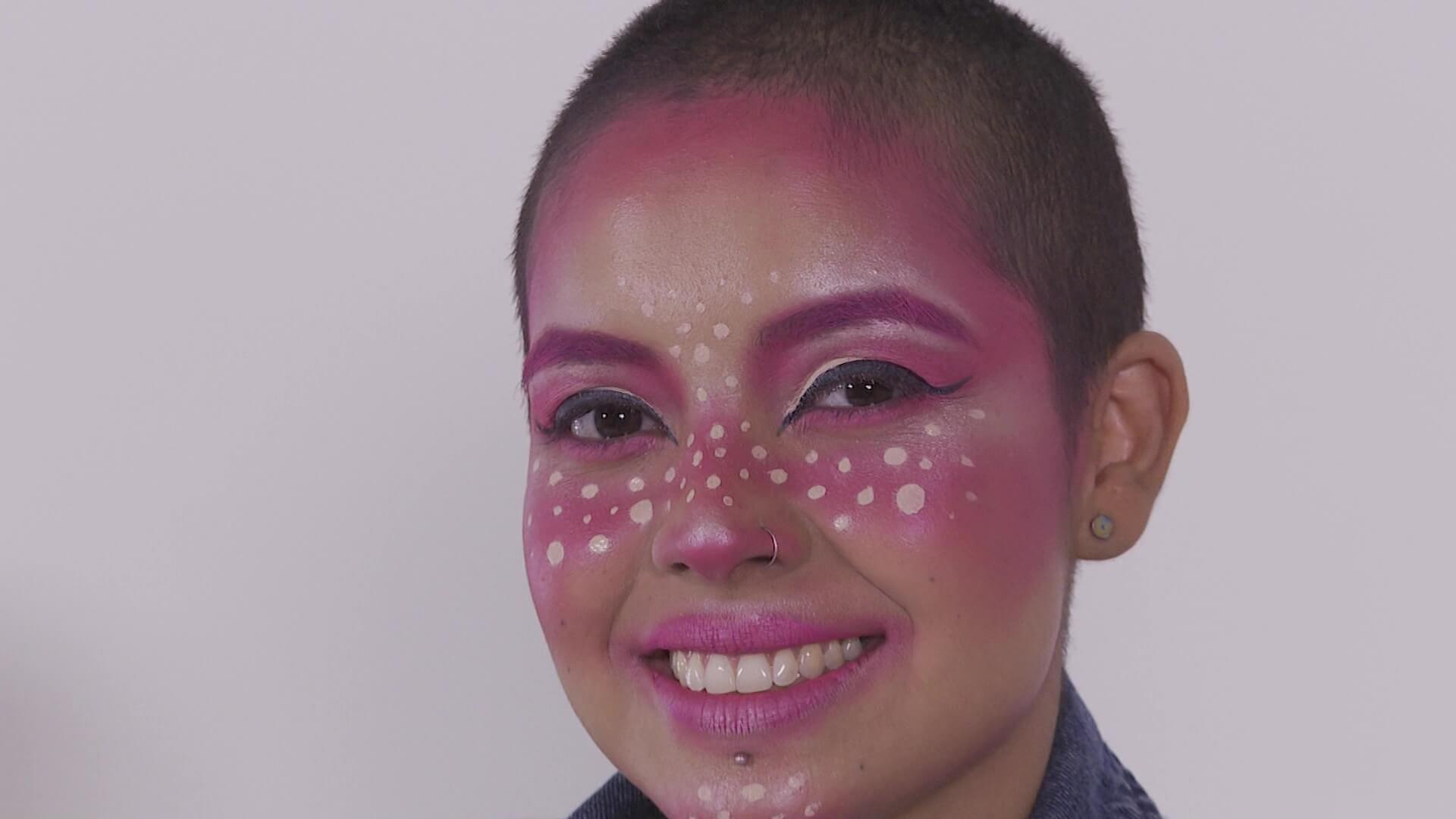 Maquillaje rosa para Halloween en tendencia