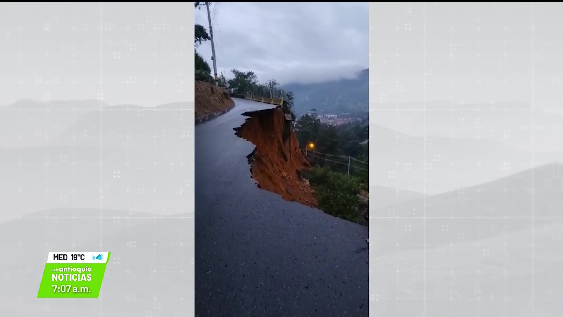 Por alud en Copacabana, cerrada la Troncal a la Costa Atlántica