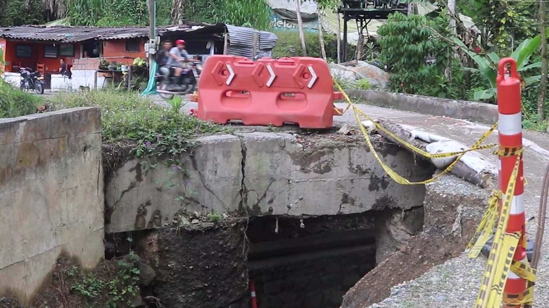 Angelópolis, incomunicado por carretera durante tres días