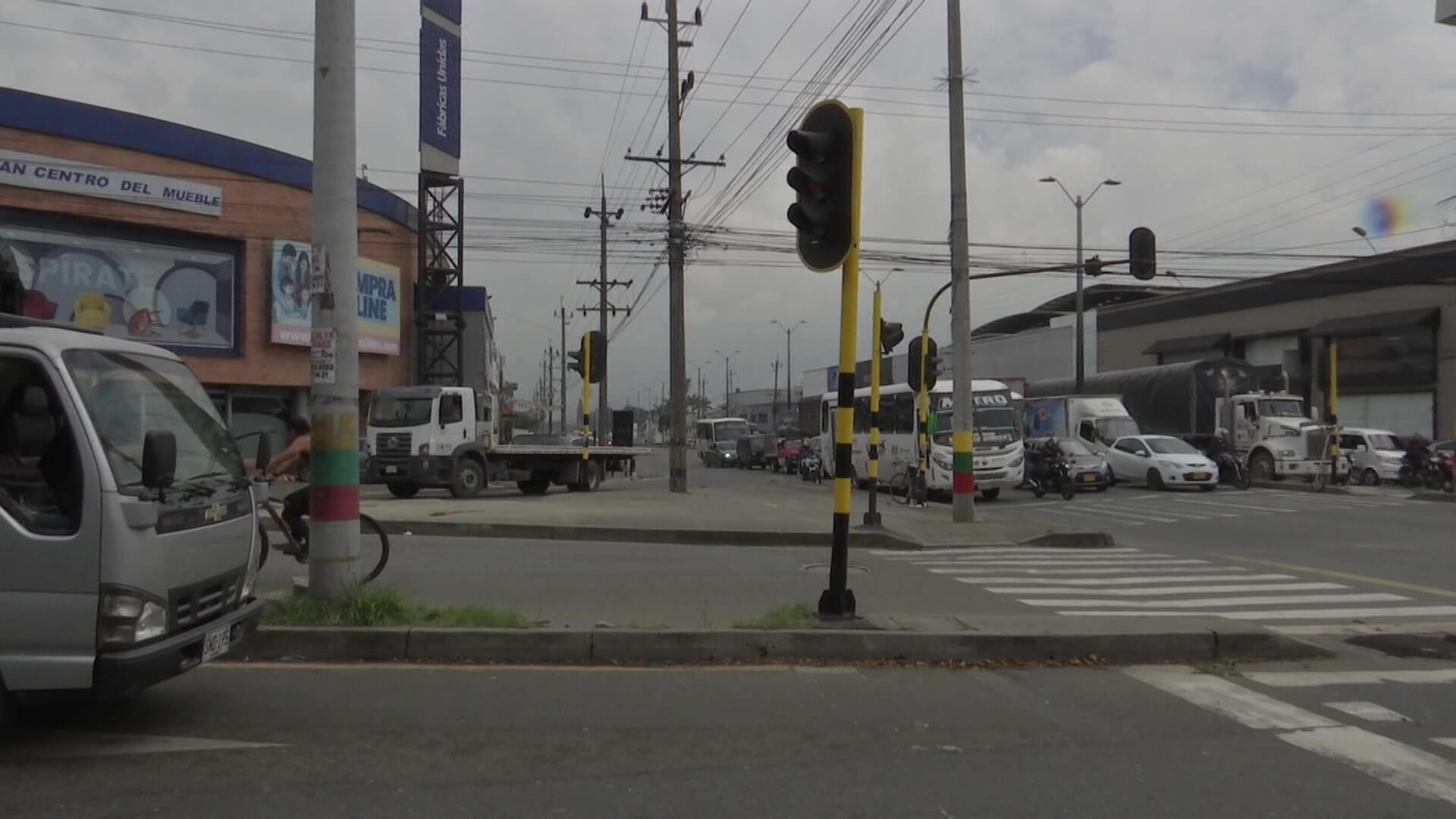 Estudian quitar semáforos en tramo de Autopista Sur