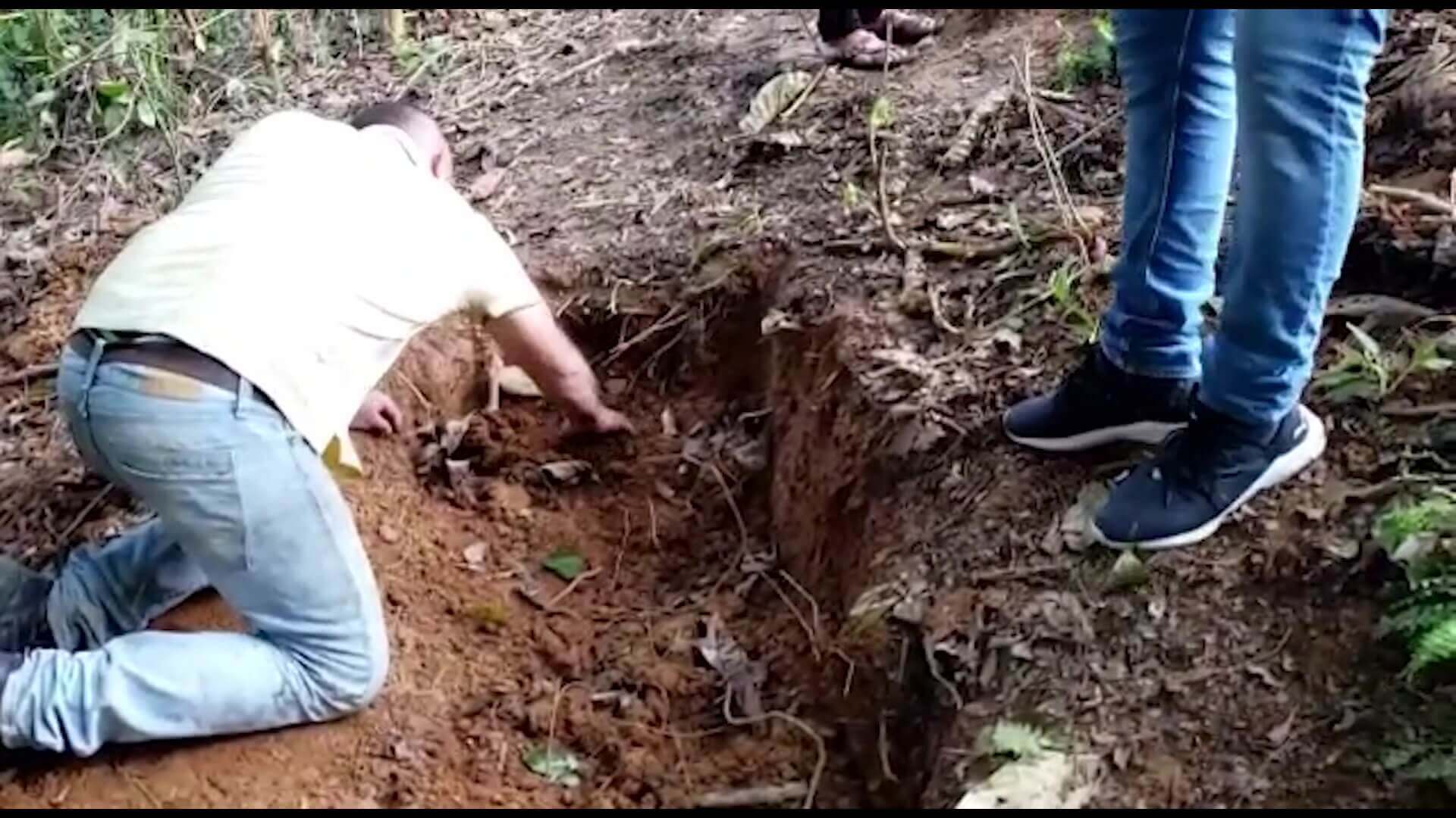 Halladas dos fosas con restos óseos de dos personas en Tarazá
