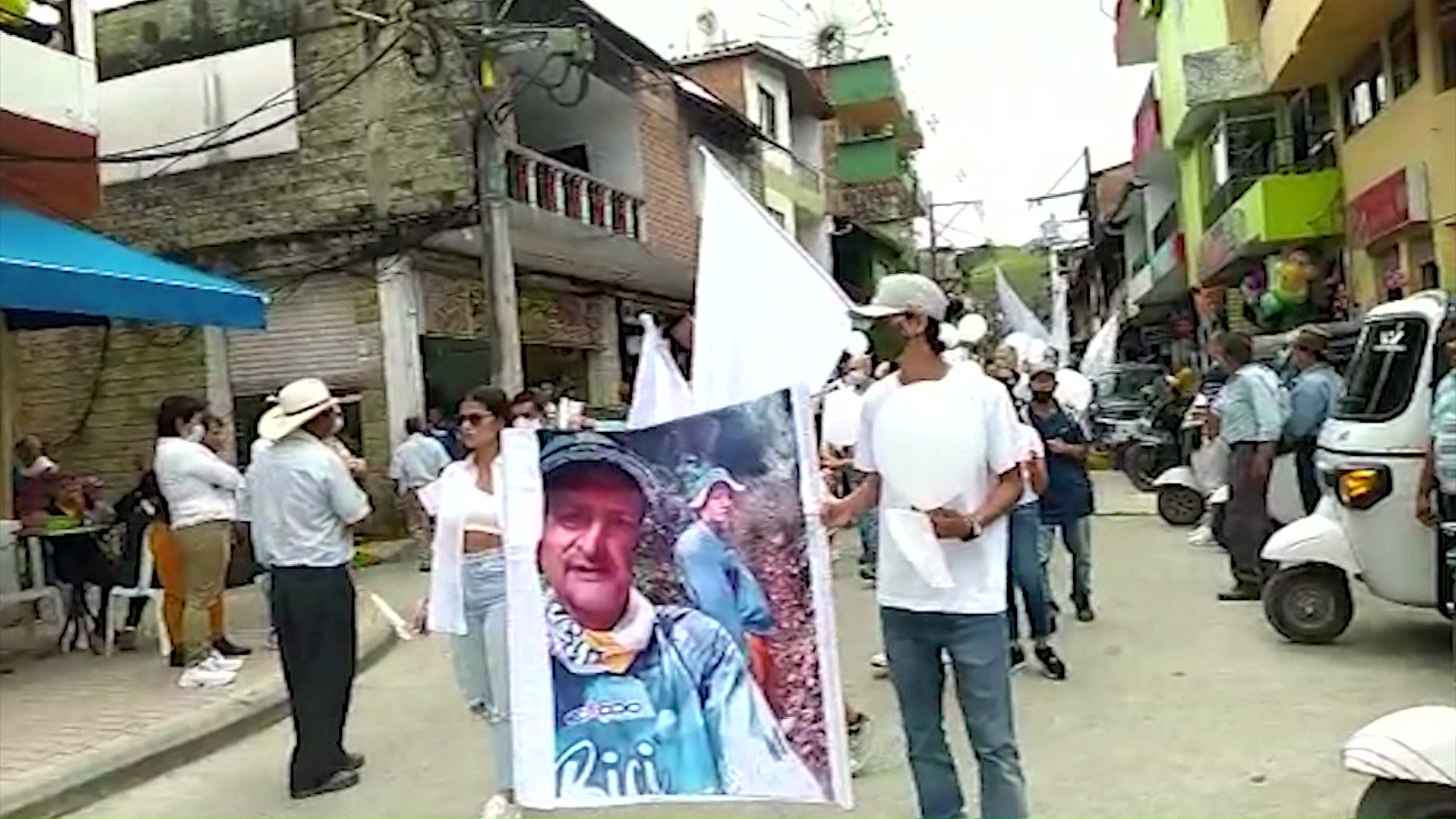 Marcha para reclamar búsqueda de líderes desaparecidos