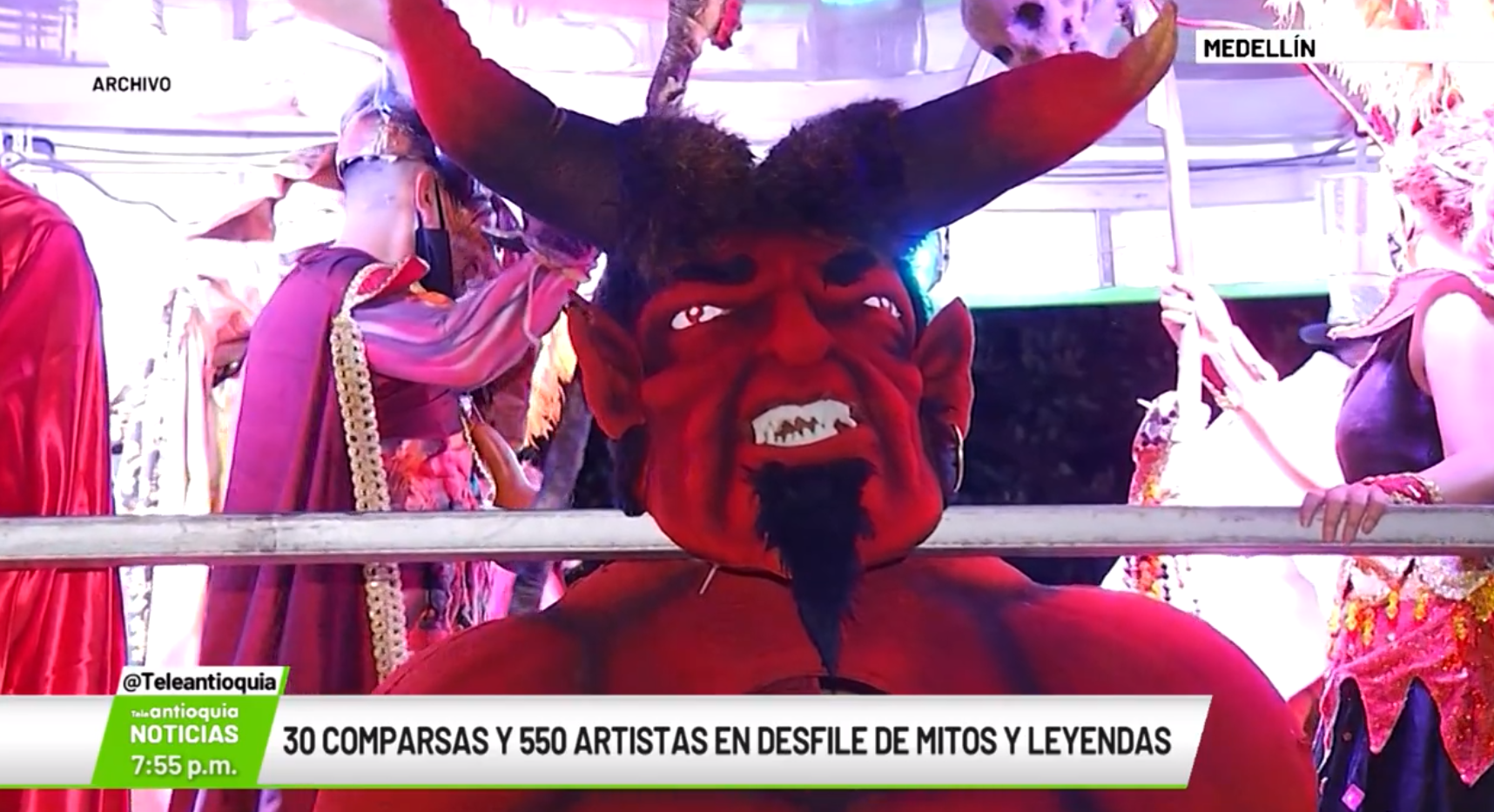 30 comparsas y 550 artistas en desfile Mitos y Leyendas