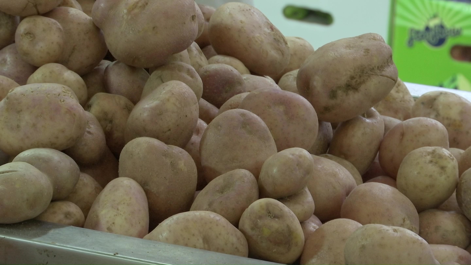 Comerciantes explican aumento de la canasta familiar