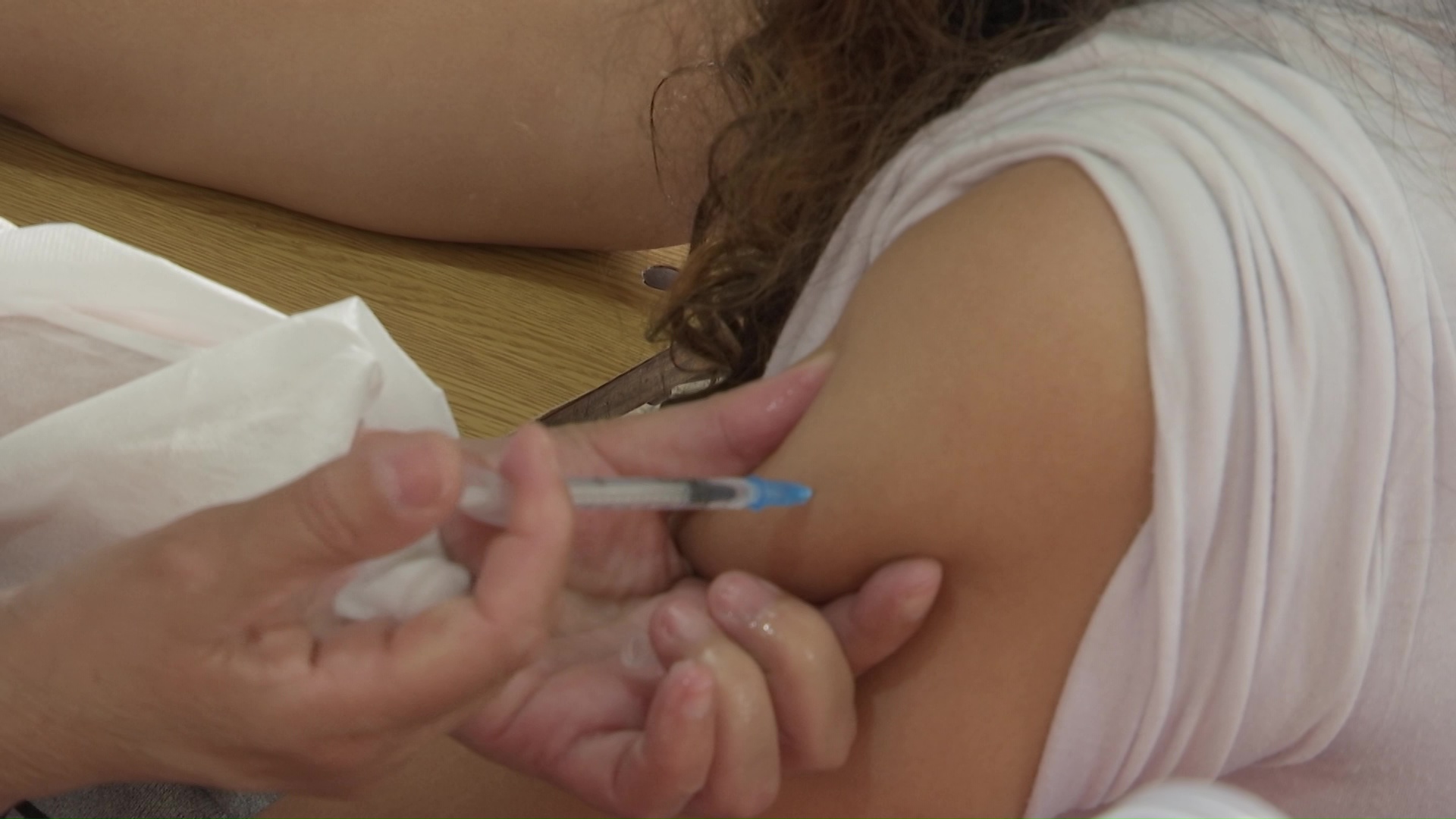 Vacunación menores: 40 % ya cuenta, al menos, con una dosis