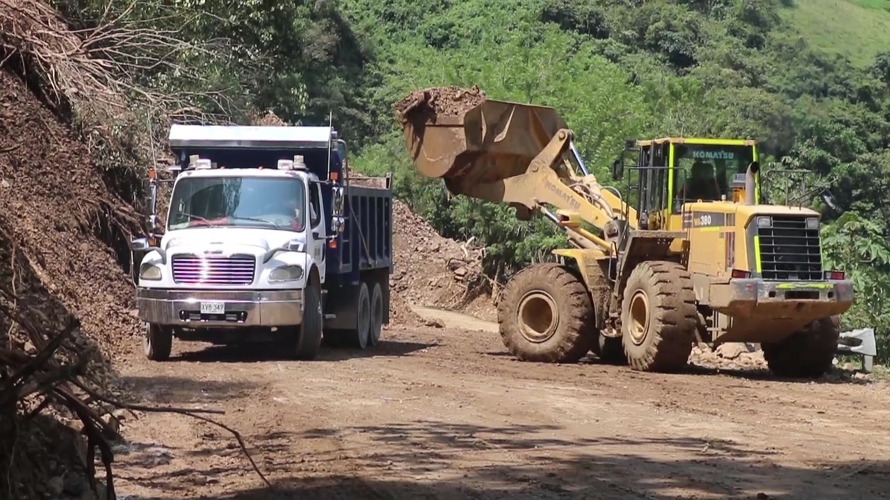 Vía estaría cerrada hasta este fin de semana en «La Huesera»