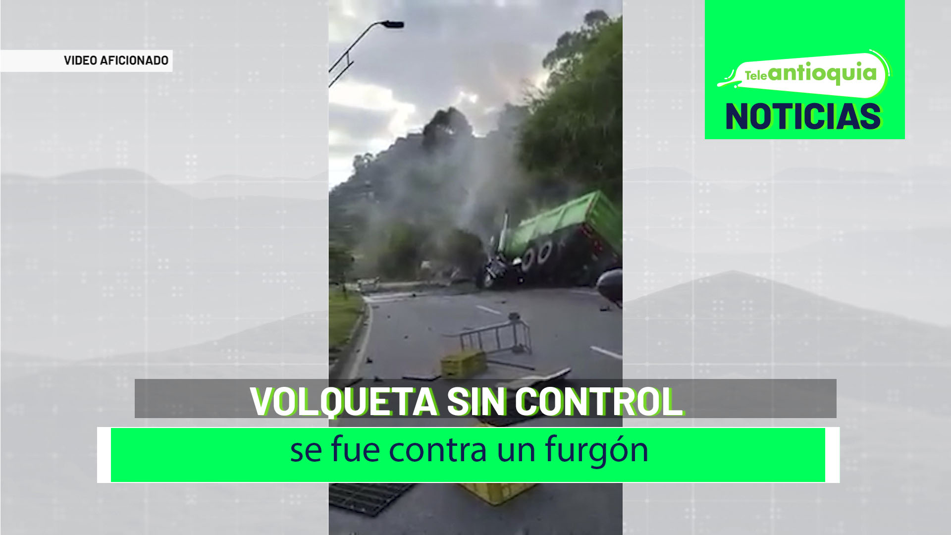 Volqueta sin control se fue contra un furgón