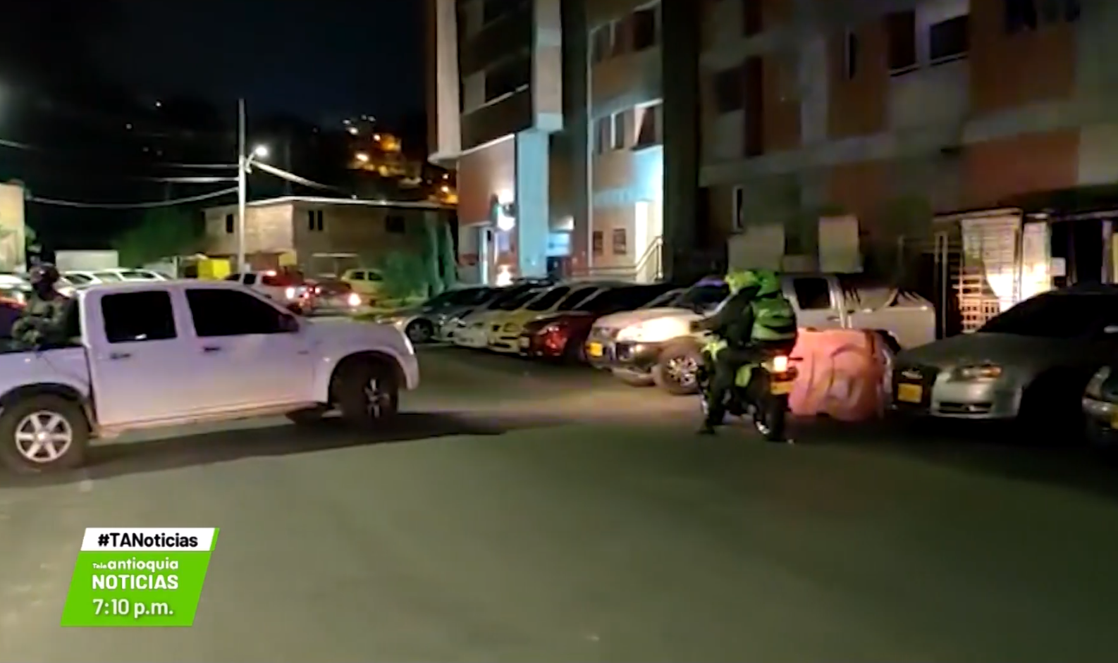 En Itagüí acompañan a los habitantes a tomar el bus