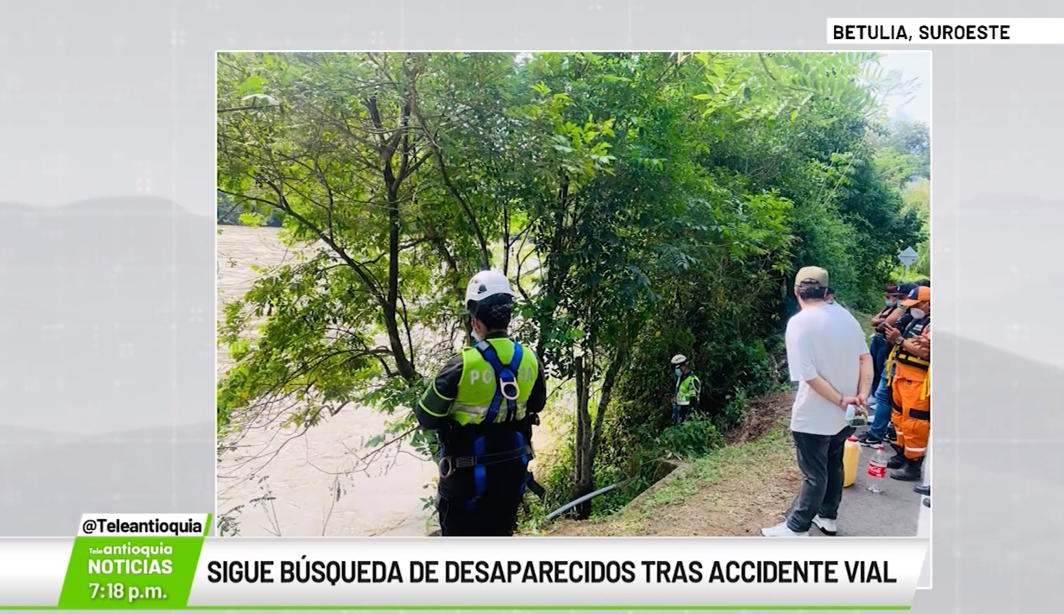 Sigue búsqueda de desaparecidos tras accidente vial