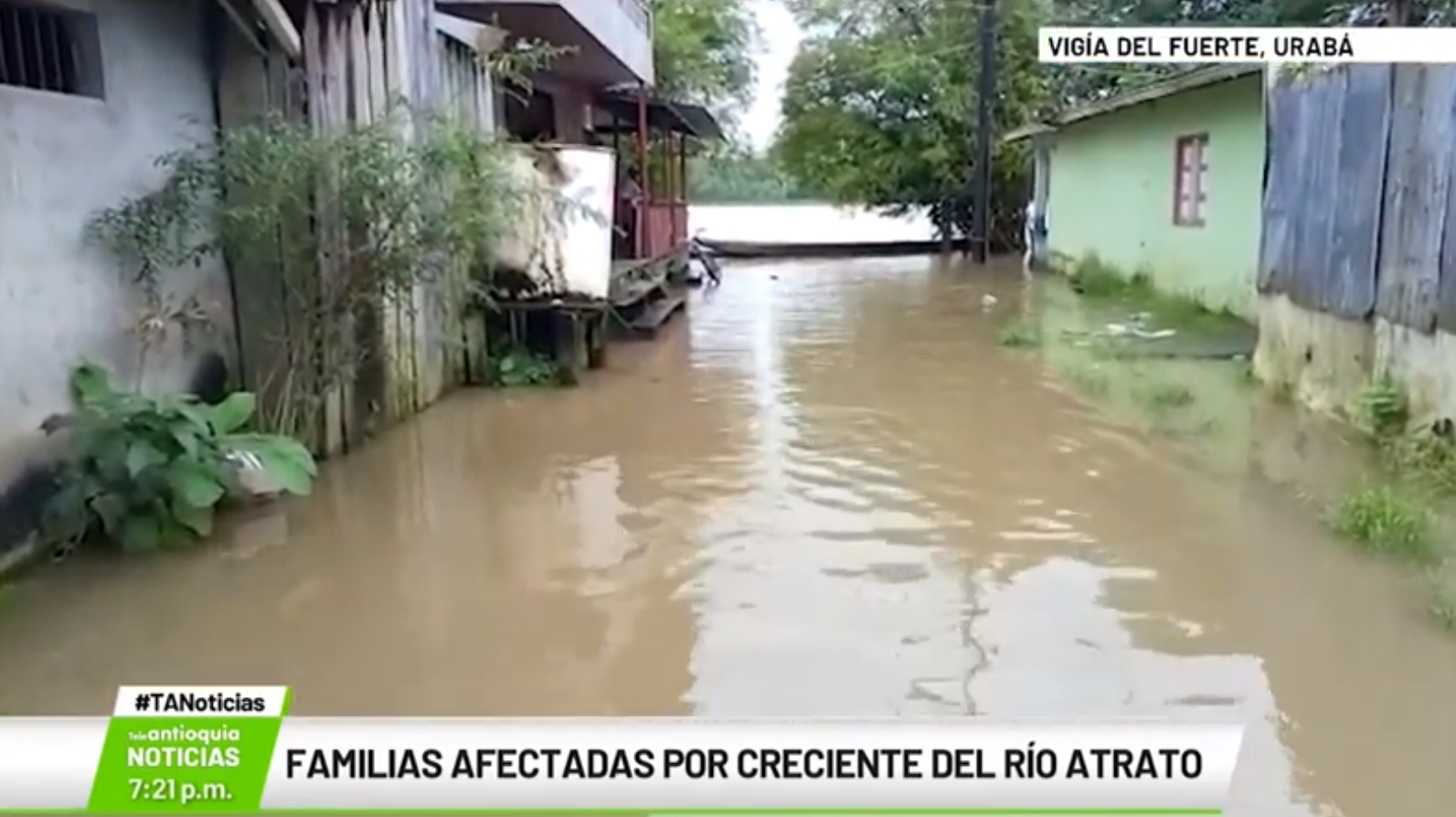 Familias afectadas por crecimiento del Río Atrato