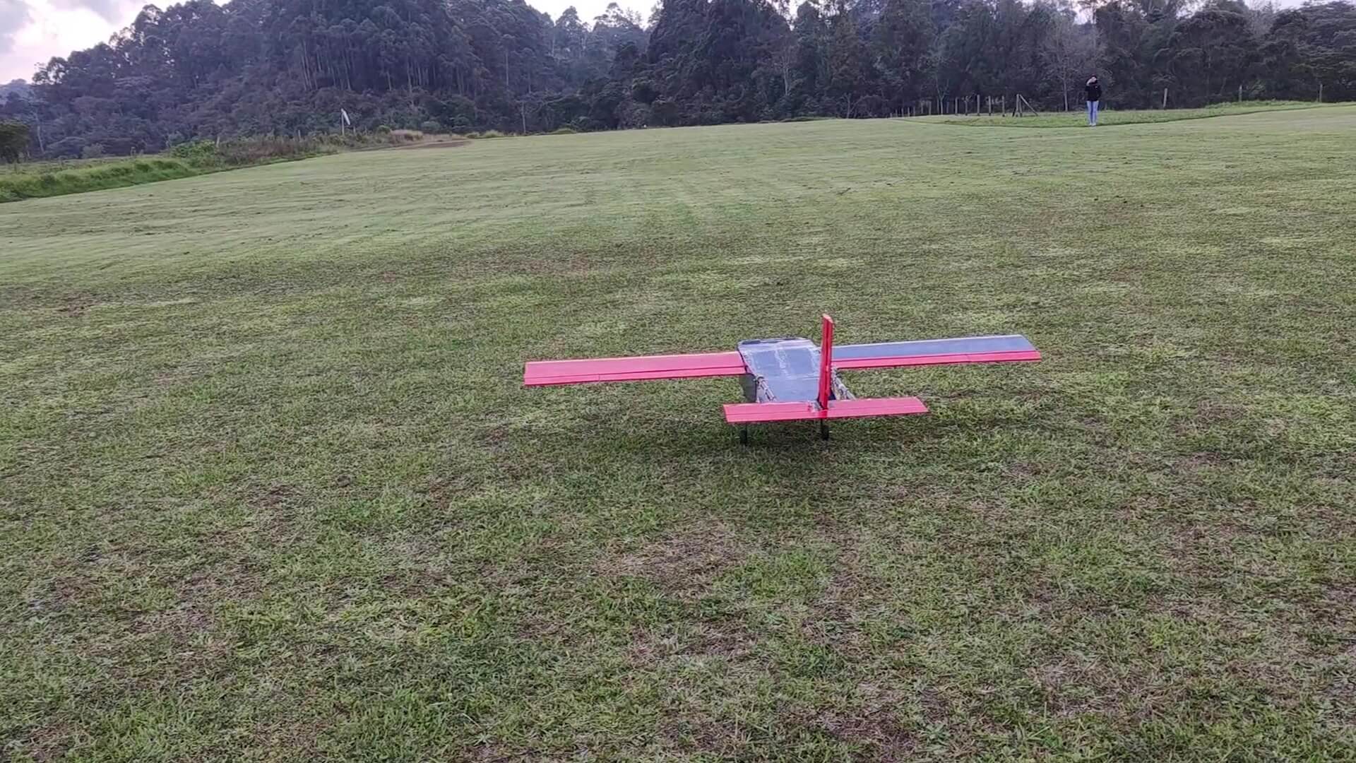 Crean dron para transportar vacunas covid