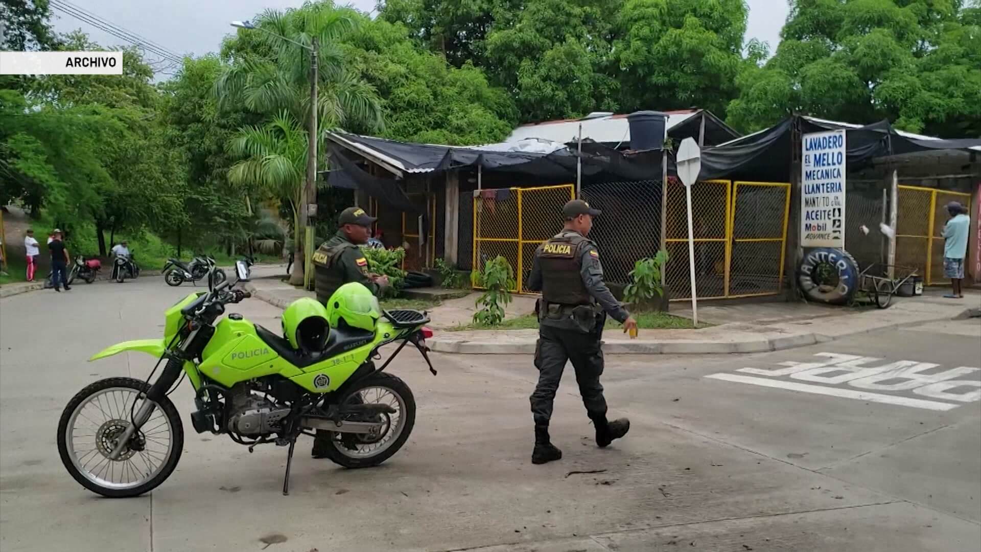 Liberados dos policías que estaban retenidos por la comunidad