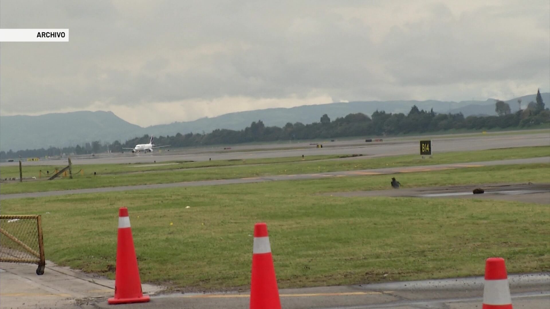 Sigue la propuesta de ampliar el aeropuerto J. M. Córdova