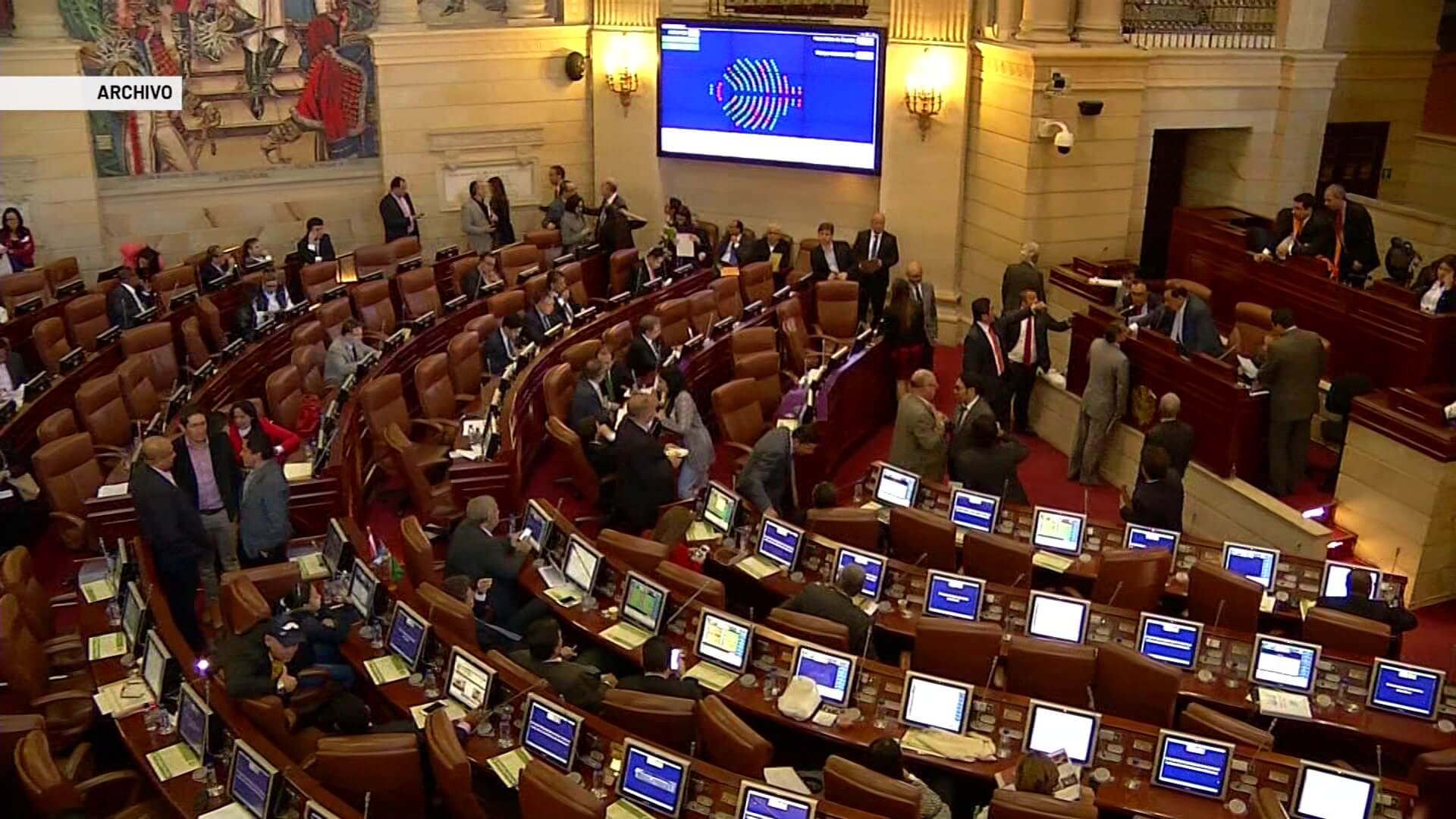 Participación femenina en el Congreso llega al 30 %