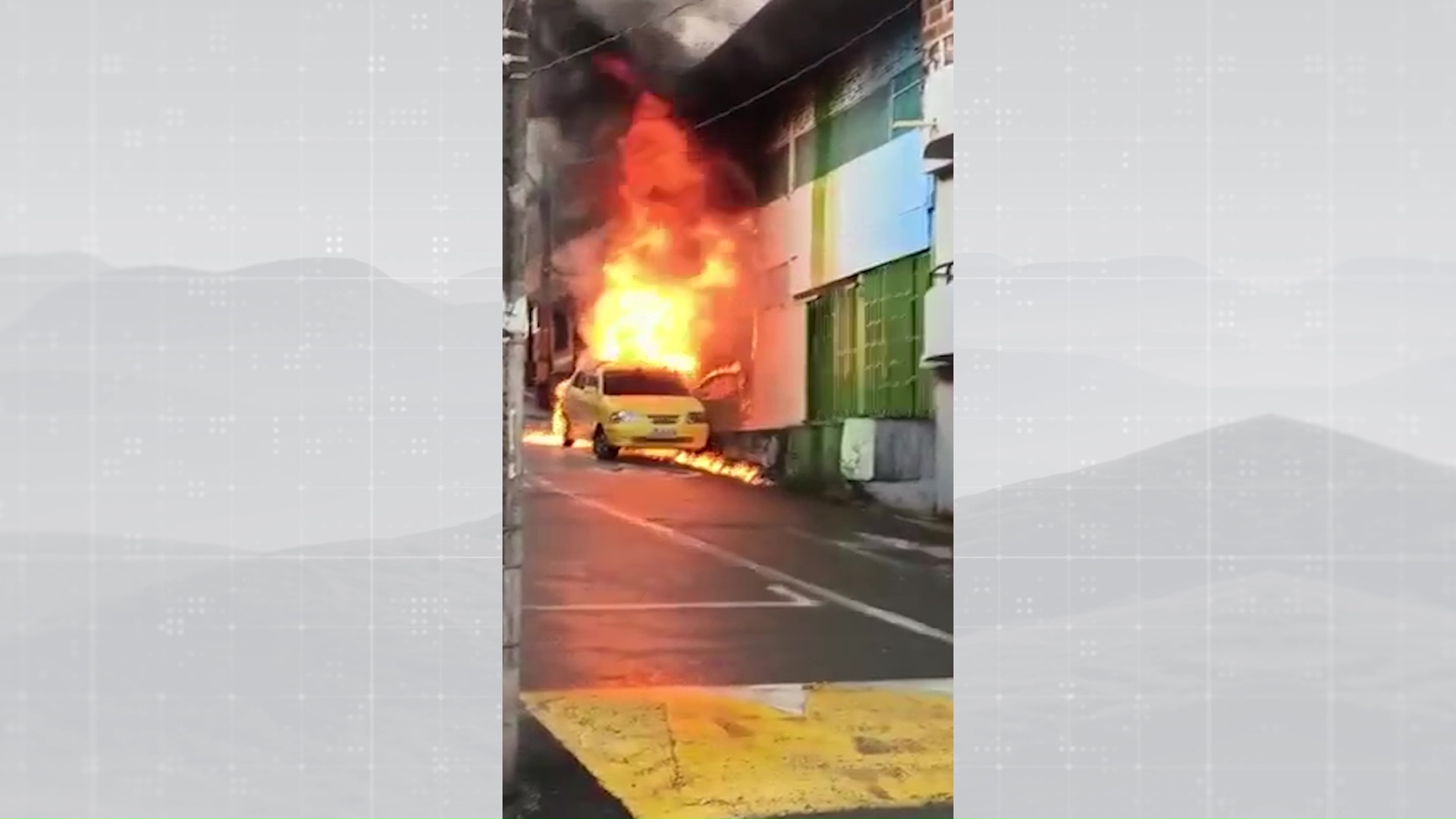 Reparación de taxi provocó incendio que afectó una bodega