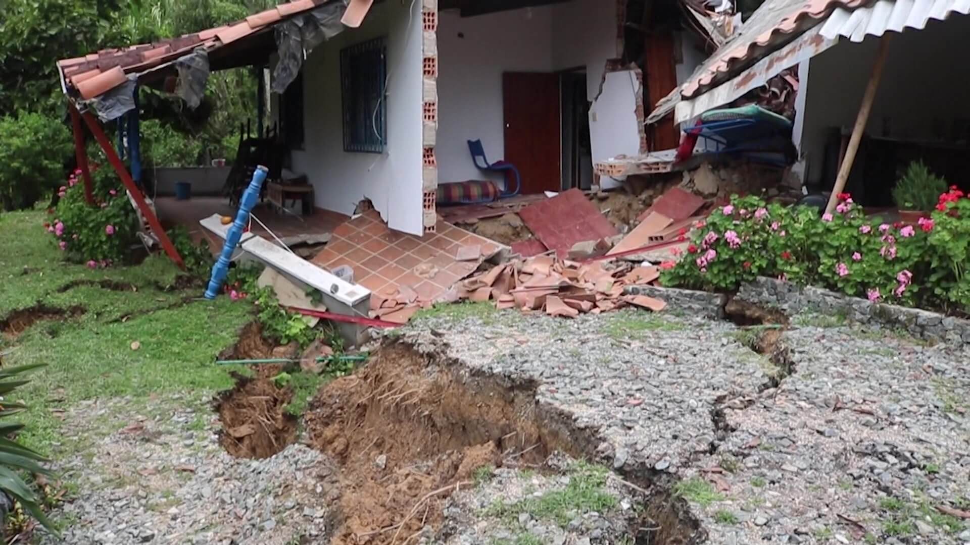 Riesgos de deslizamientos en 70 municipios antioqueños