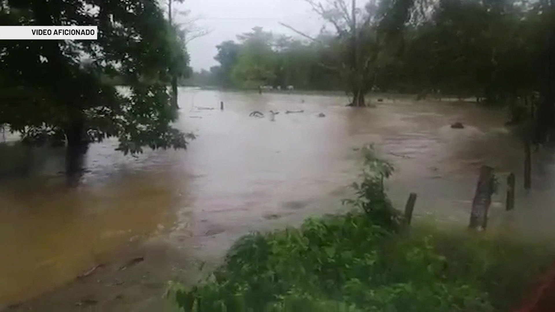 Viviendas y cultivos arrasados por las lluvias en Unguía