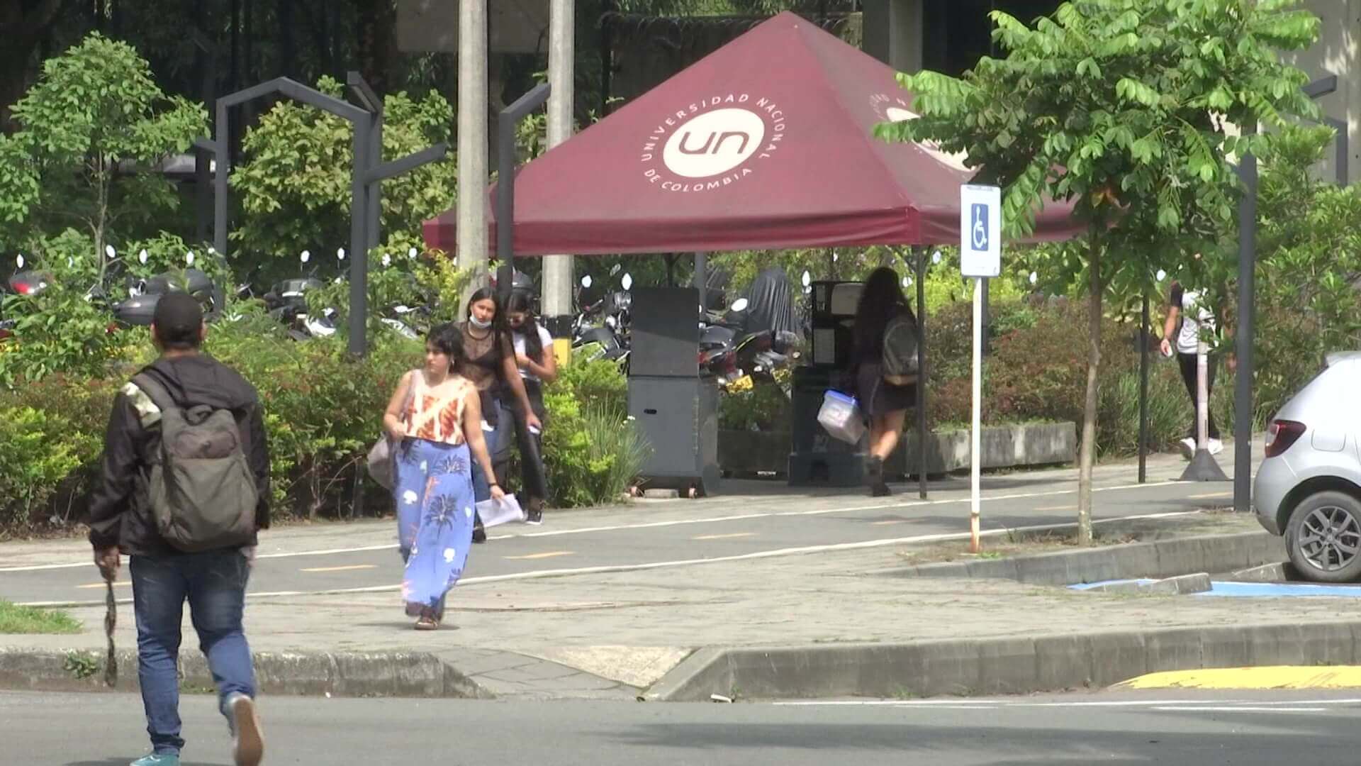 Alarma por atraco en las afueras de la Universidad Nacional