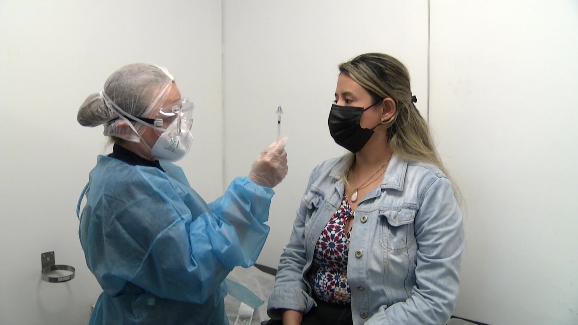Buscan voluntarios para probar vacuna nasal contra el Covid-19
