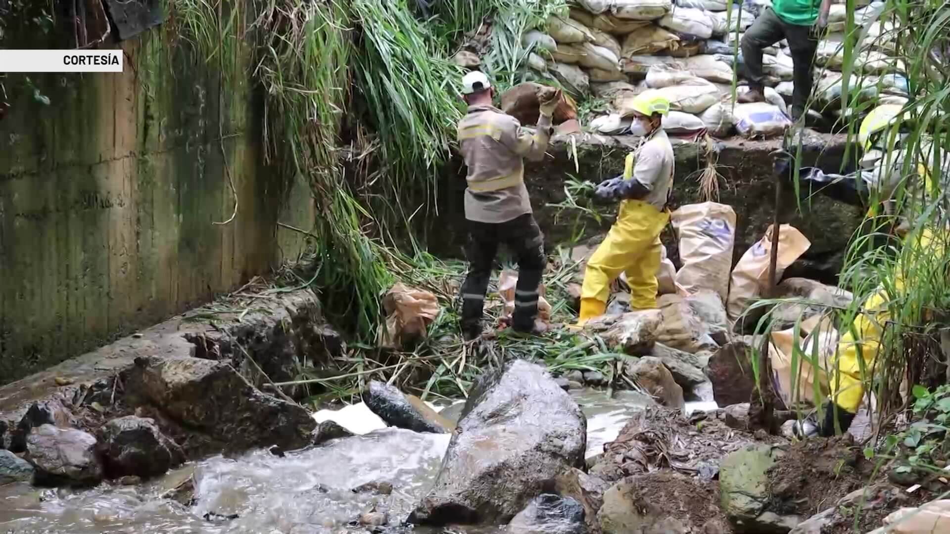 Intervienen quebrada para mitigar riesgos