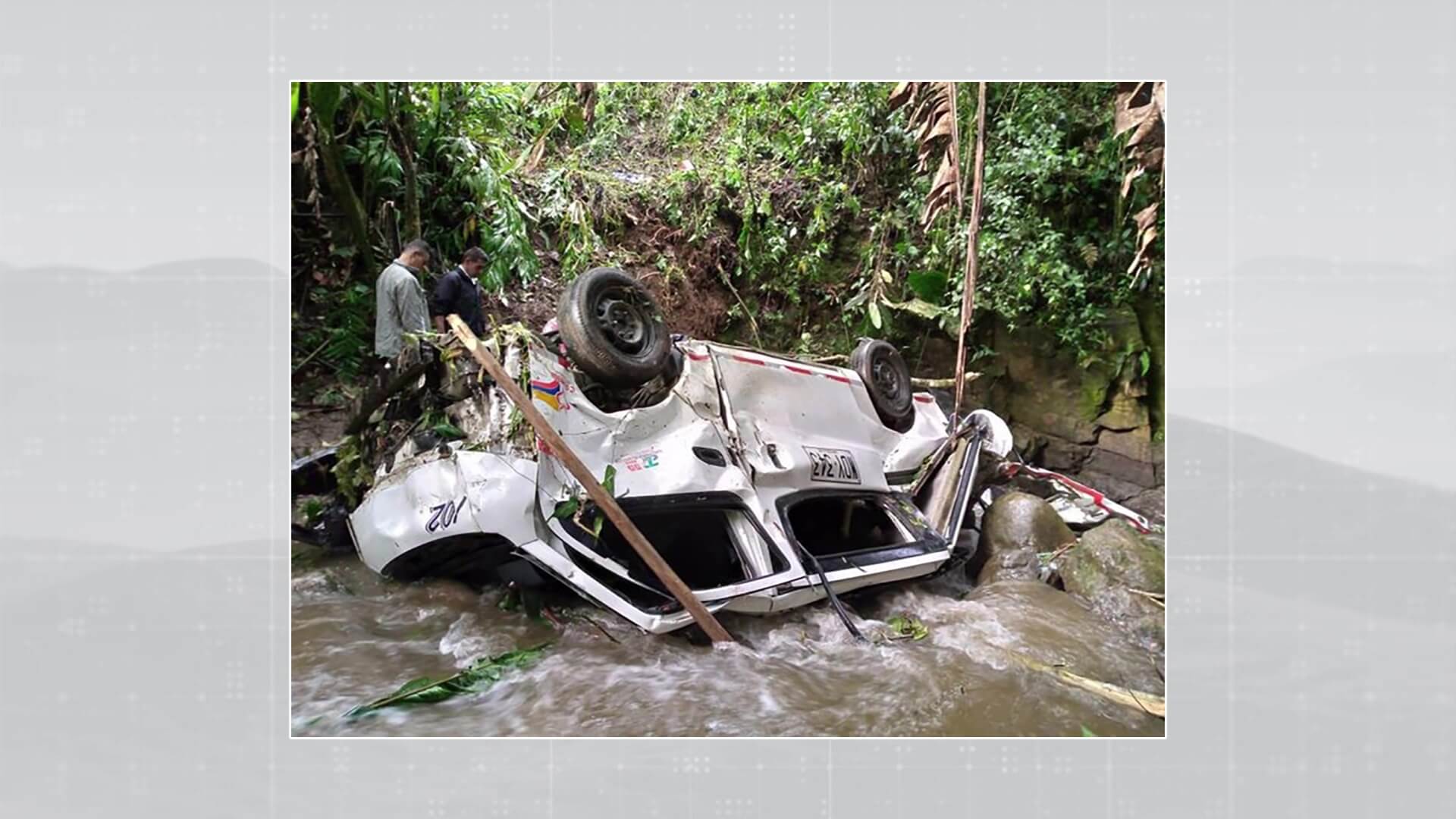 Tres muertos y 14 heridos deja accidente en la vía Medellín-Quibdó