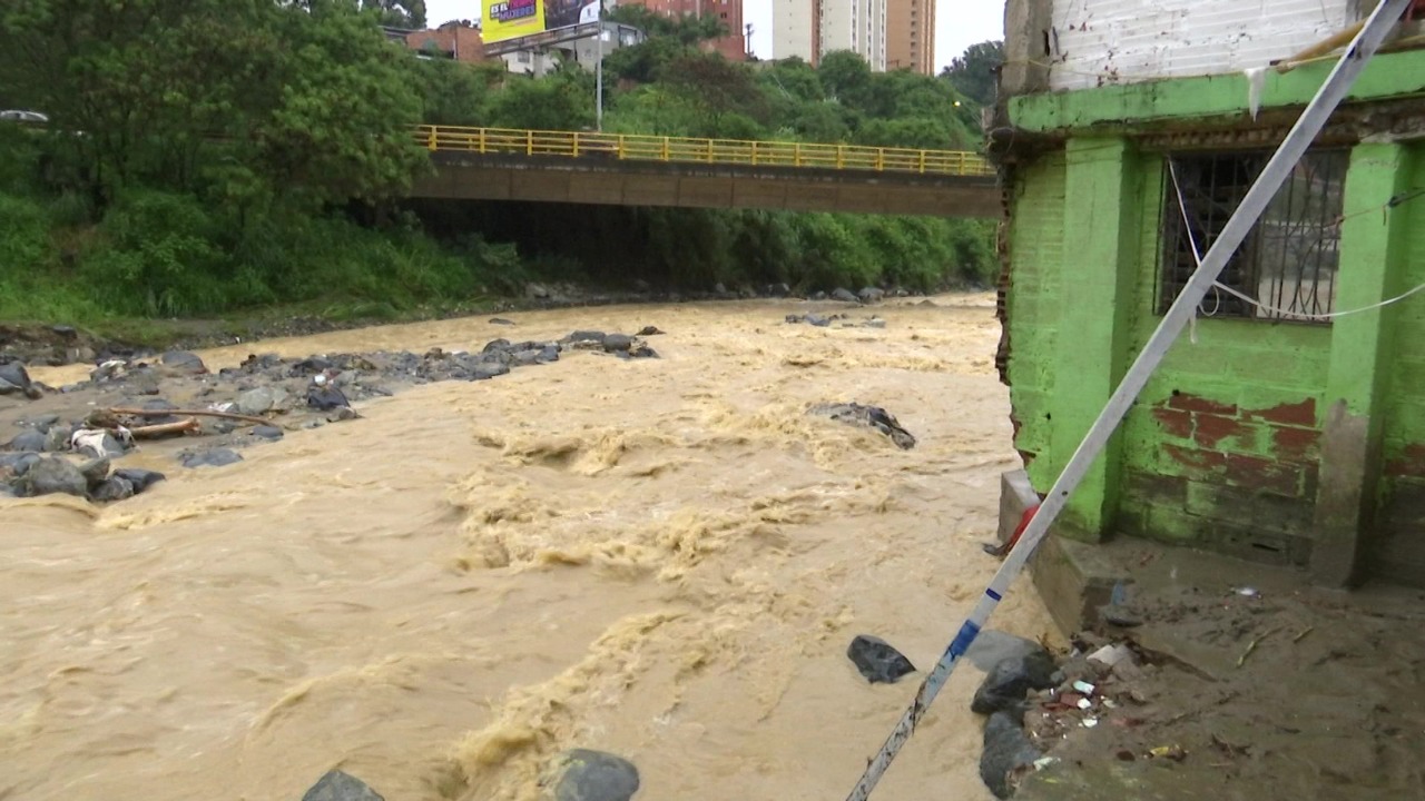 En La Iguaná permanecen en sus casas pese al riesgo