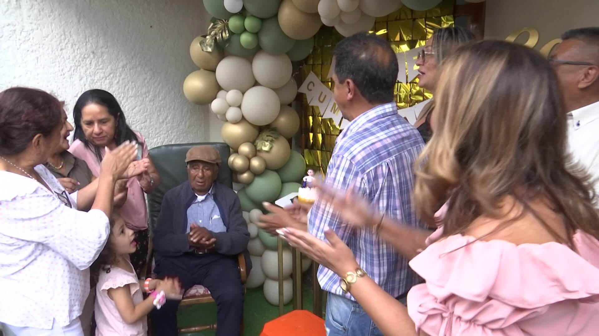Carlos Enrique, el siderence que festejó 101 años de vida