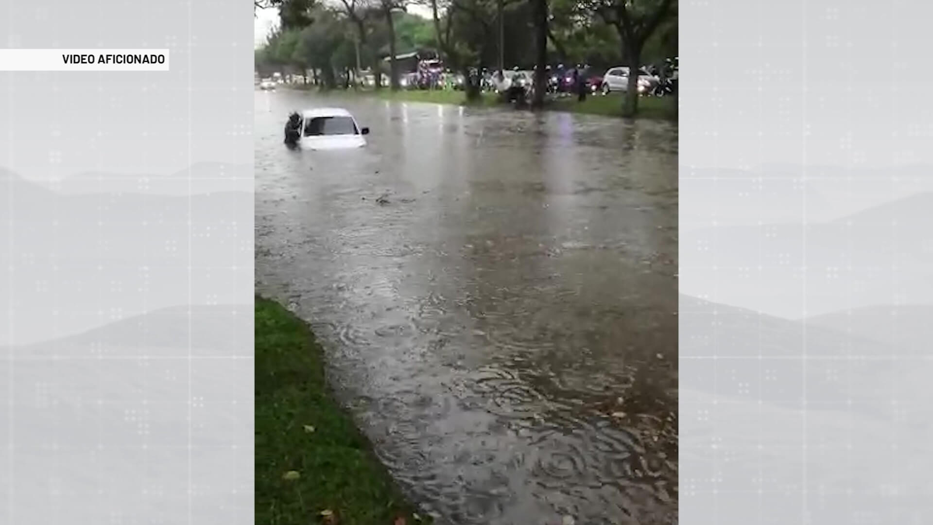 Inundaciones en cuatro comunas de Medellín