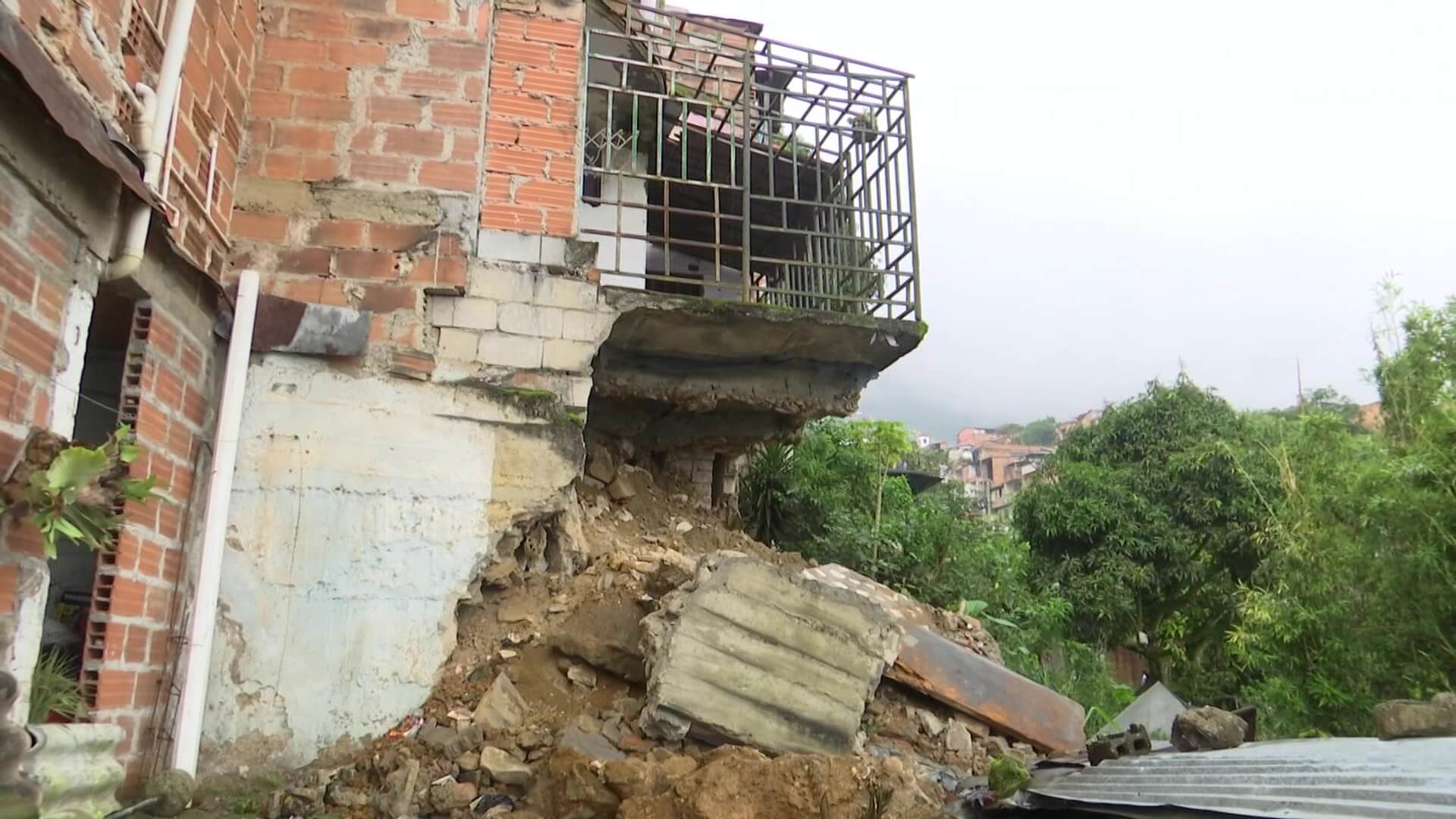 Once viviendas afectadas en Villa Guadalupe