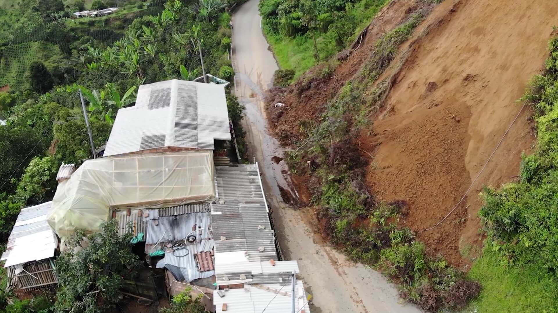 Por alud, Altamira está aislado y sin agua