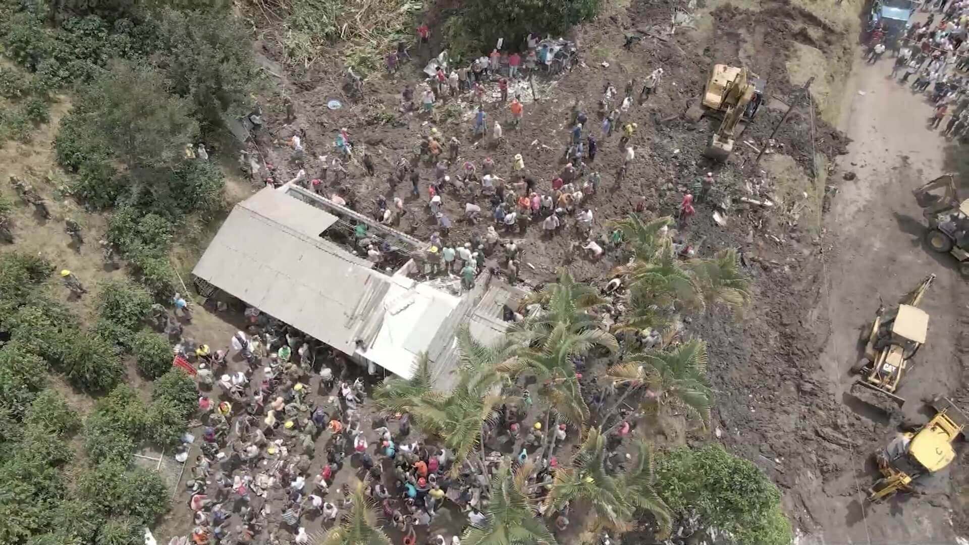 Tres niños muertos por alud en escuela rural de Andes