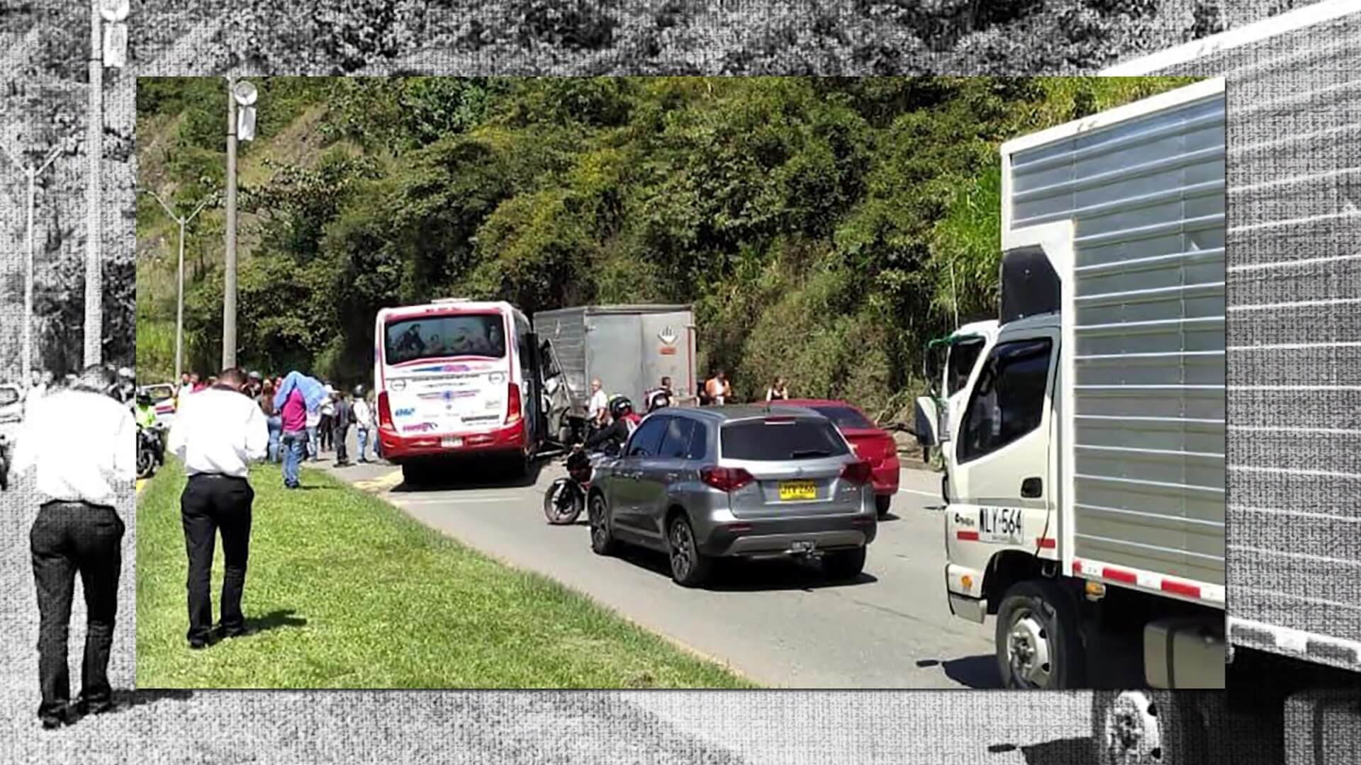 Siete lesionados en accidente en vía Medellín-Bogotá