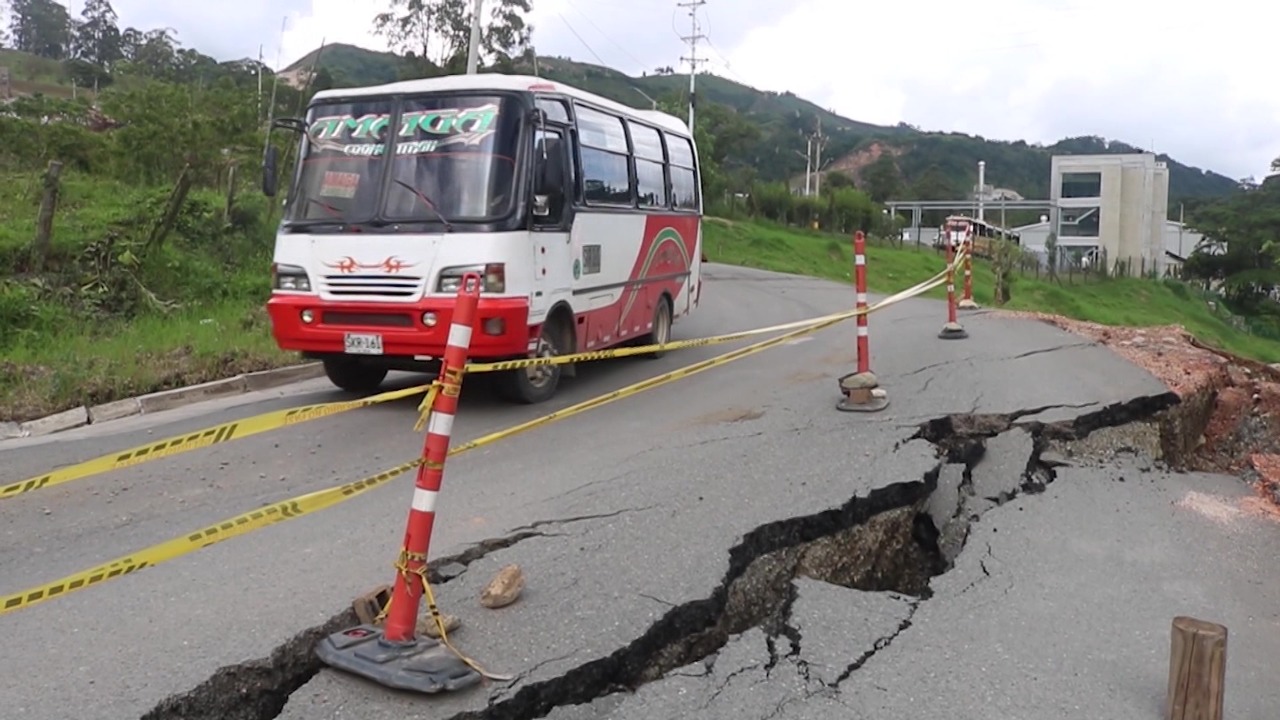 Problemas viales agotan a transportadores