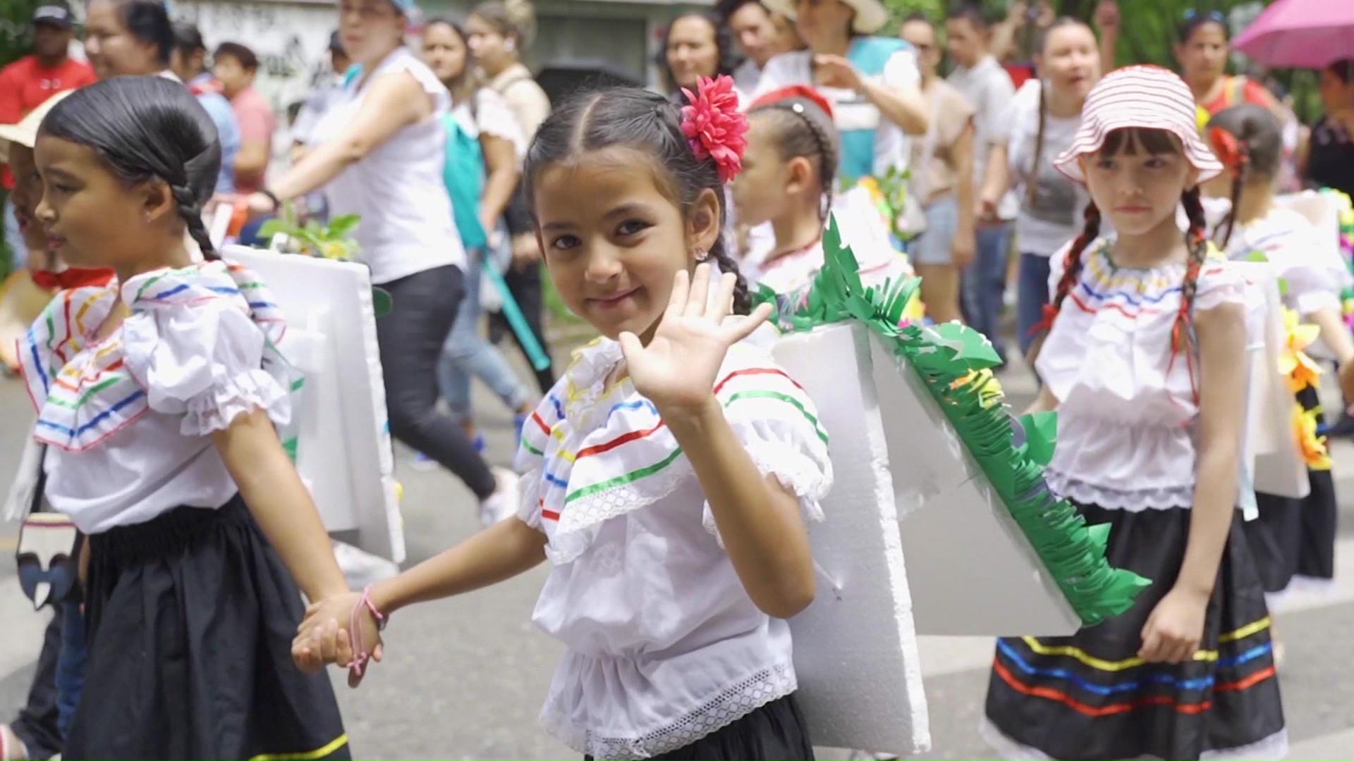 1.600 Niños en el Desfile de Silleteritos
